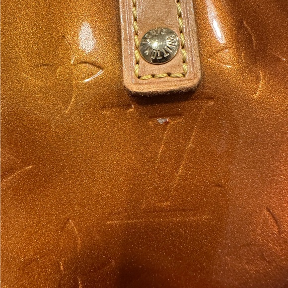 LOUIS VUITTON Bronze Monogram Vernis Copper Reade PM Bag - Picture 8 of 12